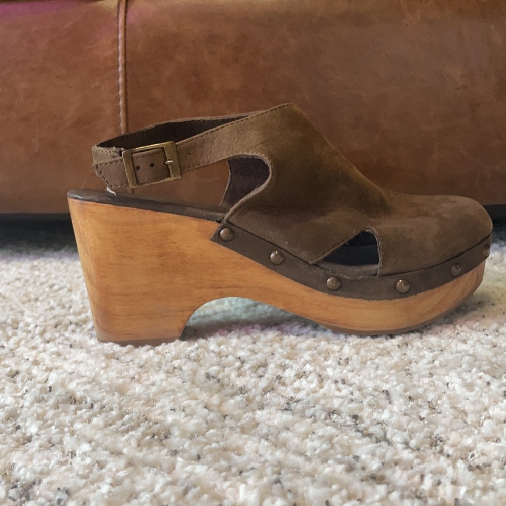 Cordani Anthropologie Suede Platform Clog